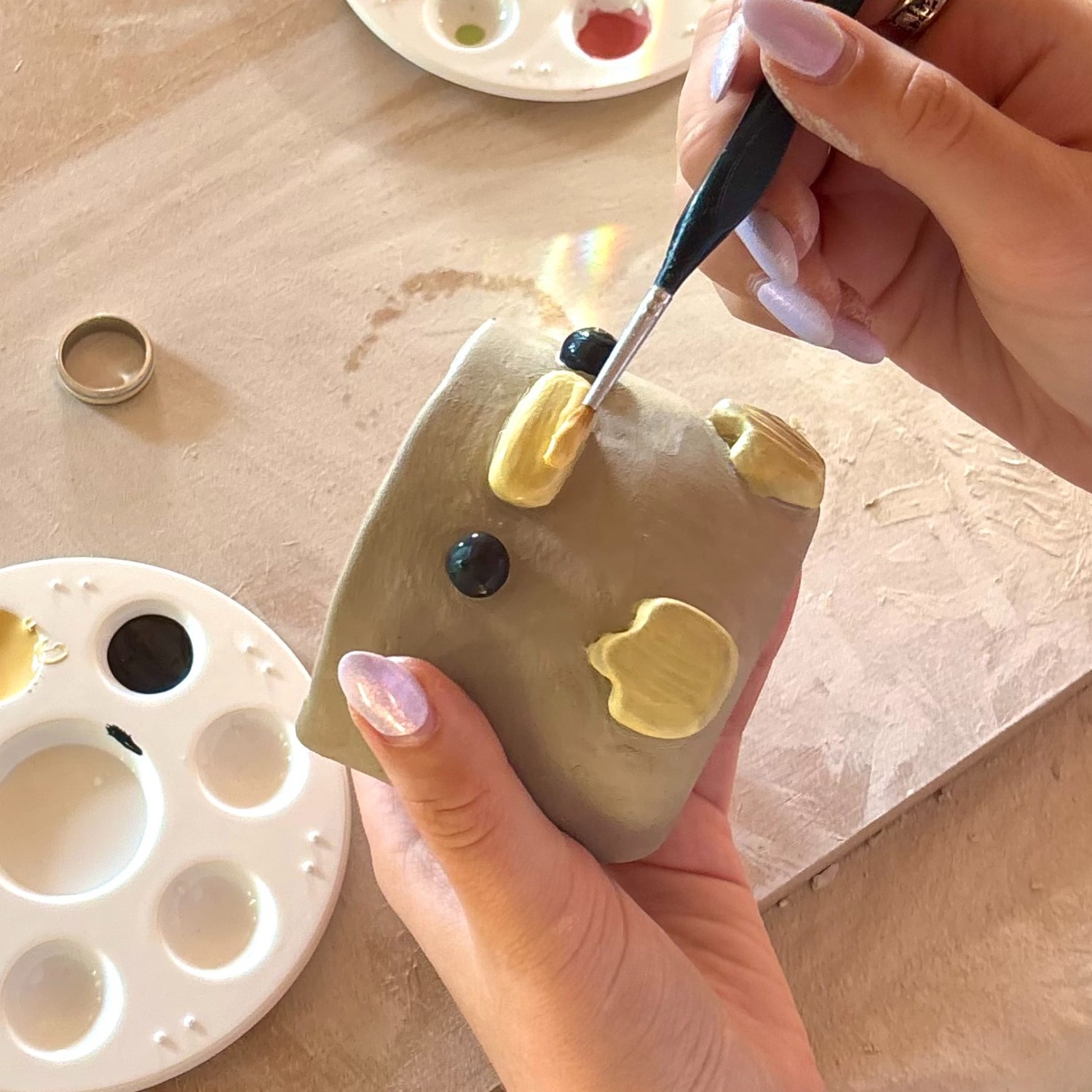 Poterie en couleurs